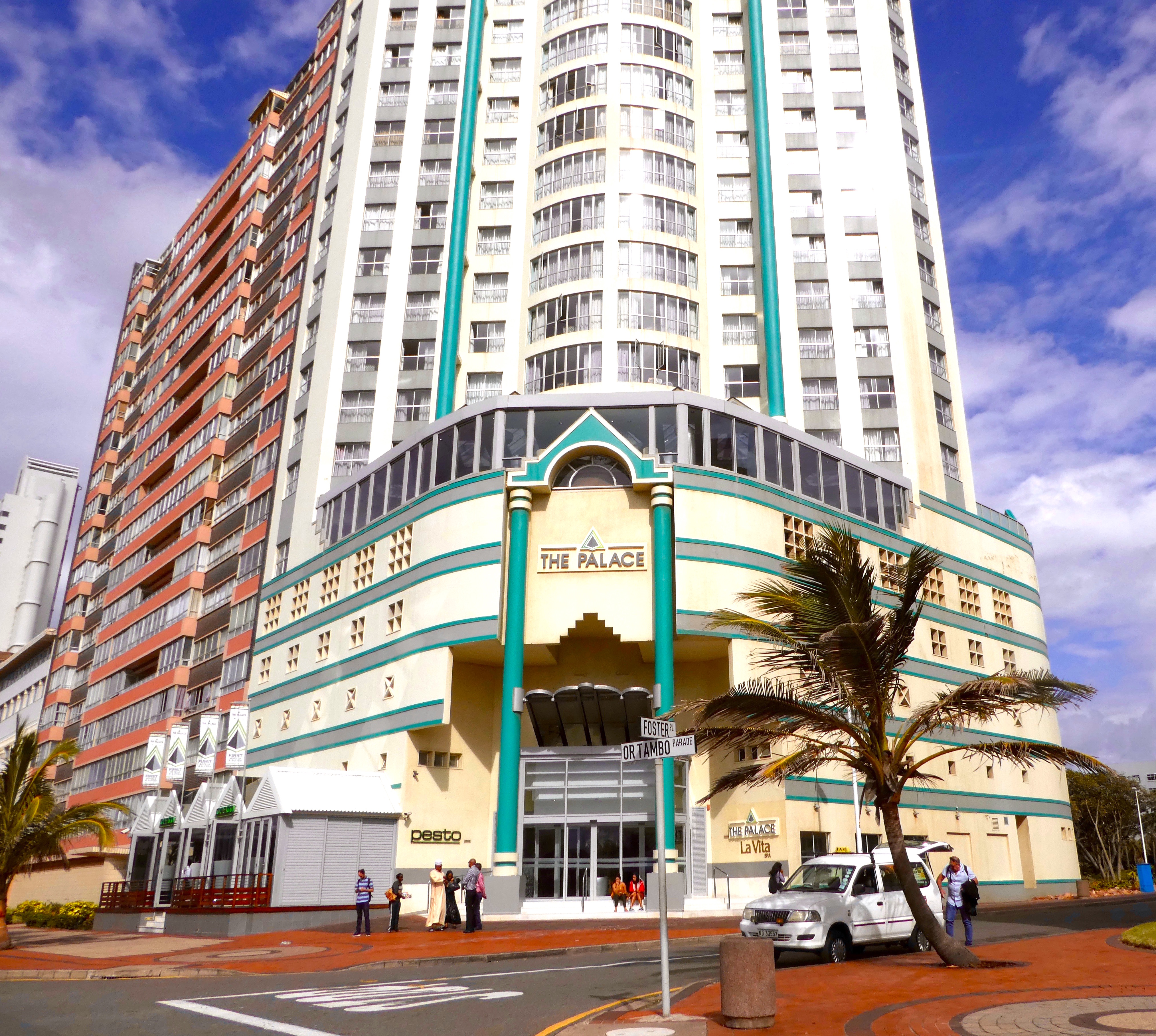 Decaying Durban? – Travels with Verne and Roy